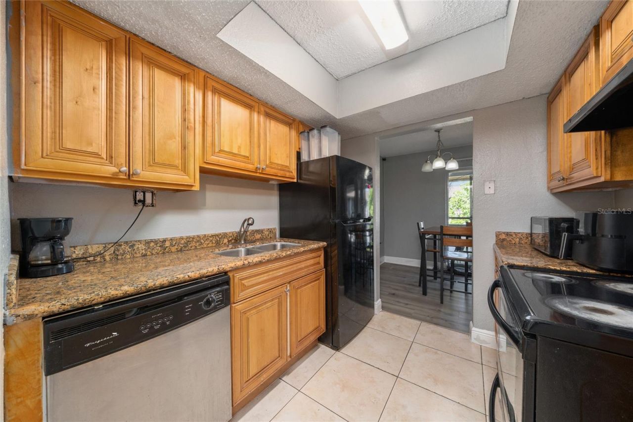 4789 S Texas Avenue , Unit 4789D, Orlando, FL 32839 Photo