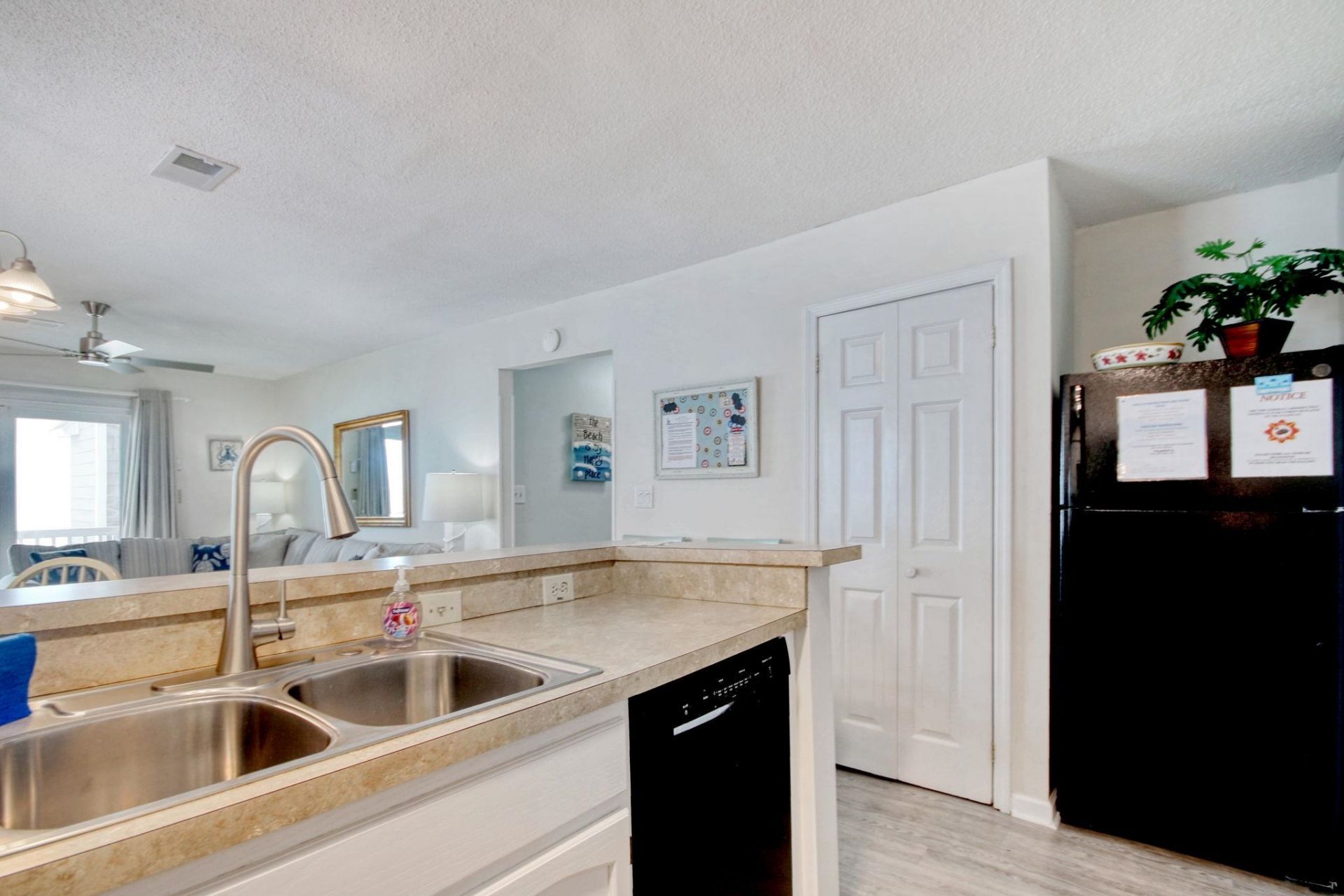 1115 Ocean Blvd. N  Photo 6