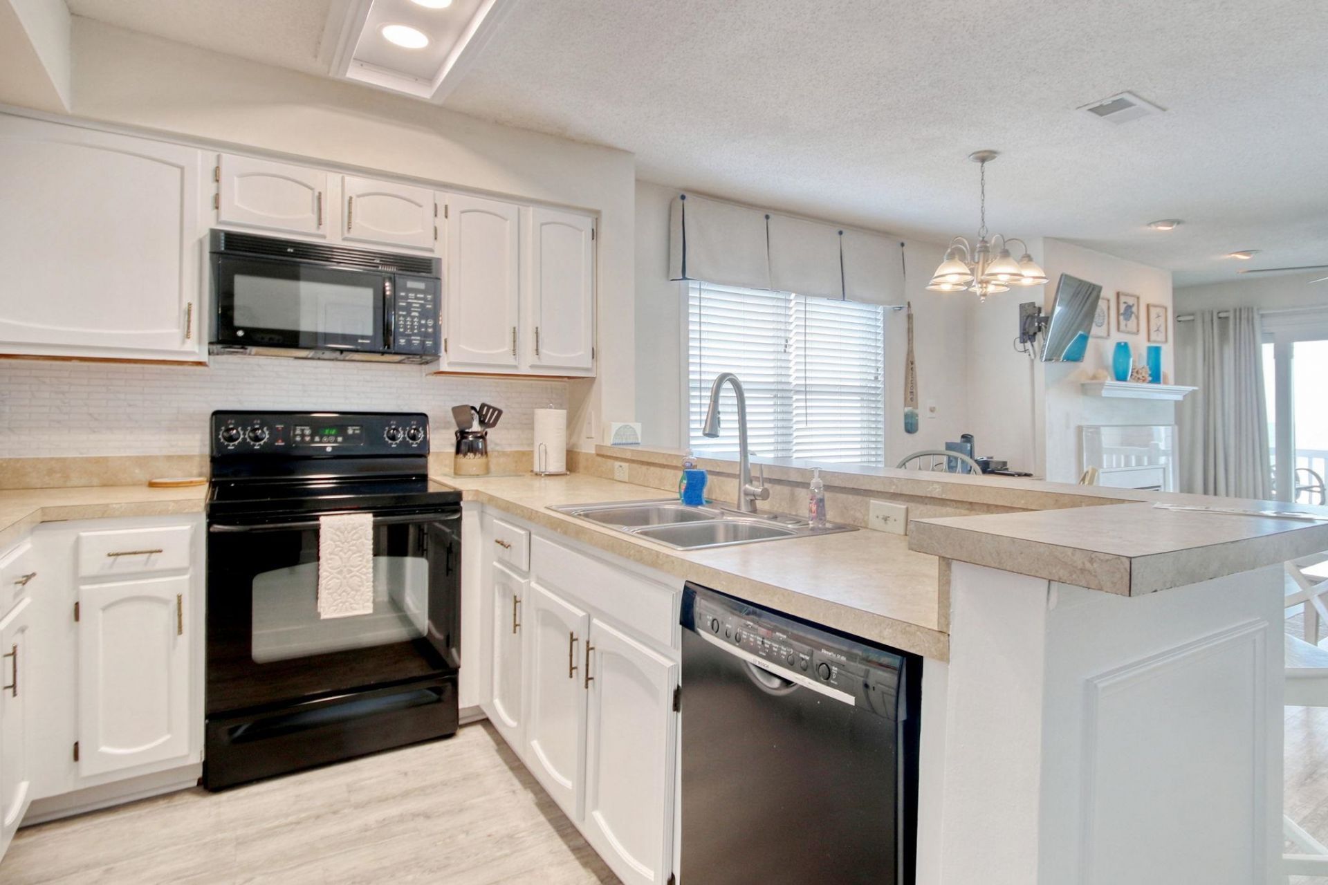 1115 Ocean Blvd. N  Photo 8