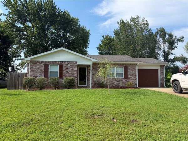 12 SEARS Street, Clarksville, AR 72830