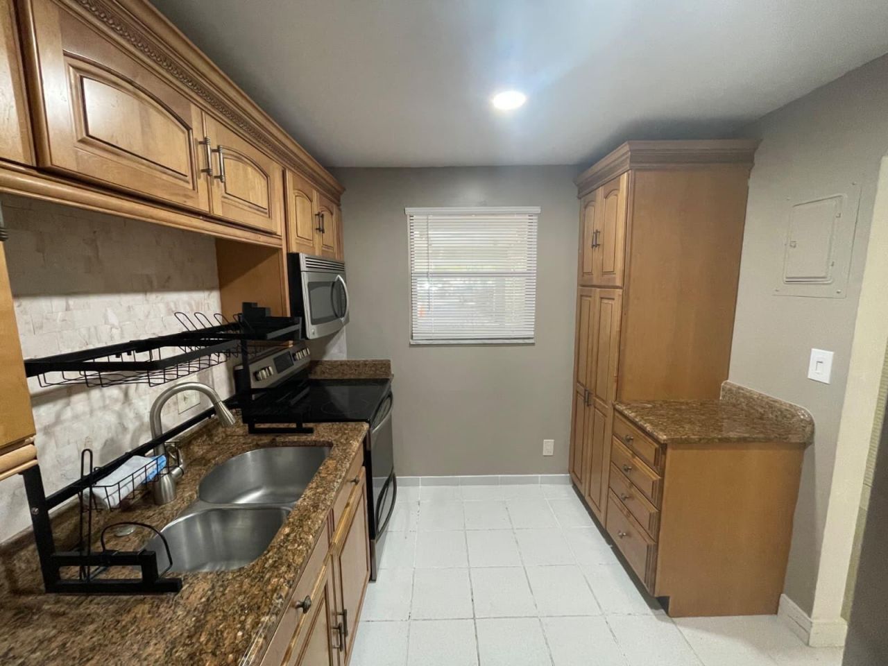2322 S Cypress Bend Drive, Unit 110, Pompano Beach, FL 33069 Photo