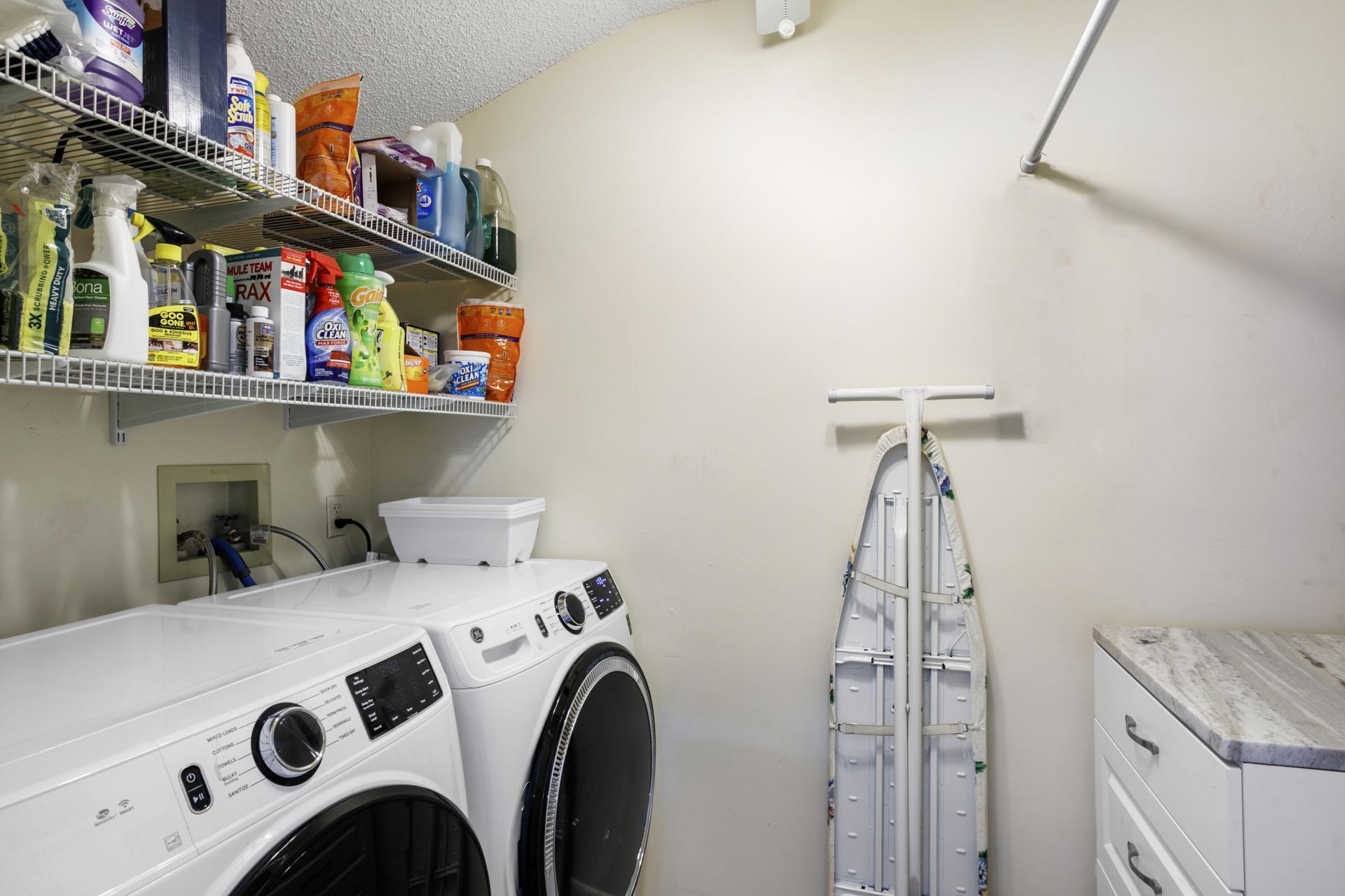2641 Gately Drive W, Unit 2902, West Palm Beach, FL 33415 Photo