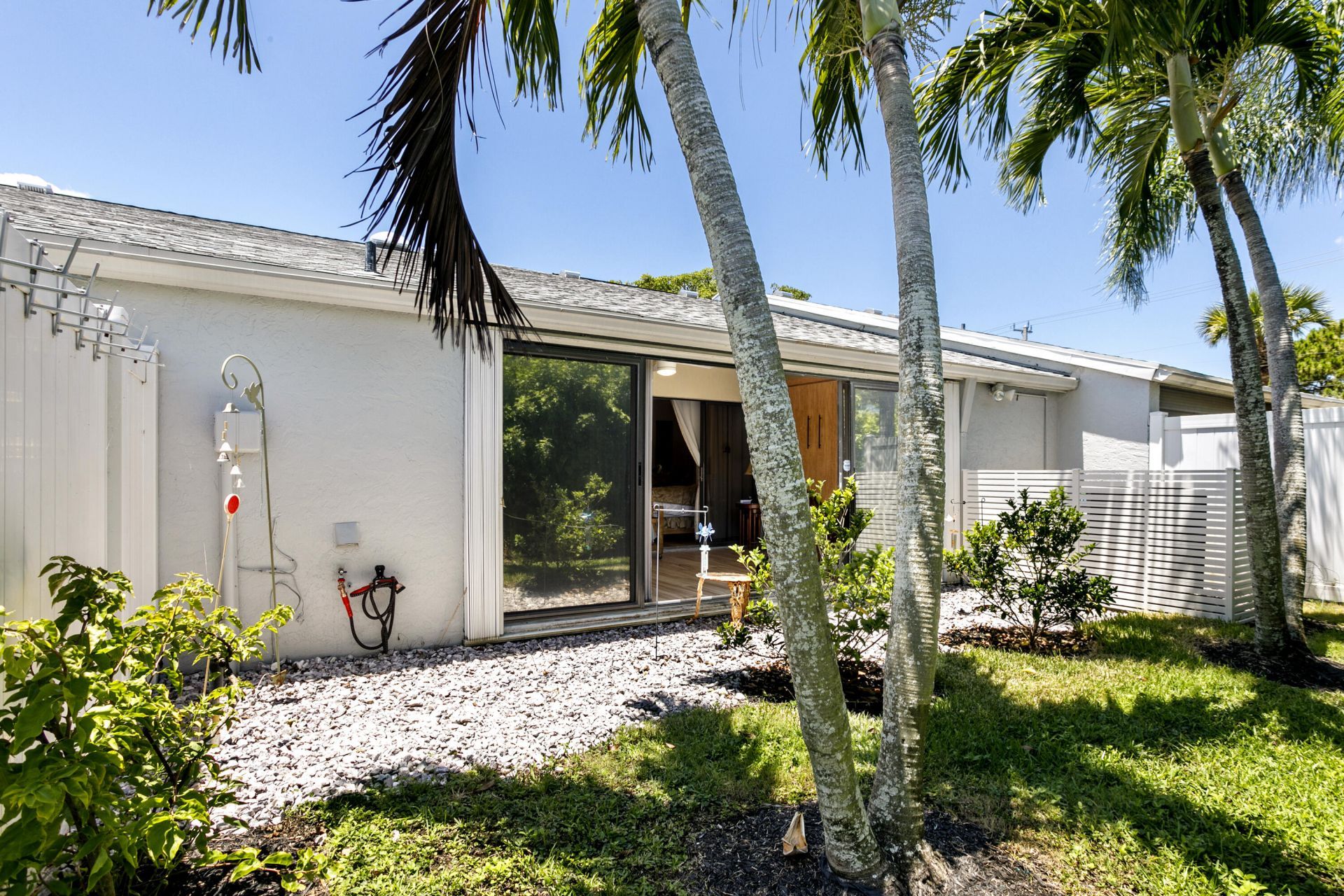 2641 Gately Drive W, Unit 2902, West Palm Beach, FL 33415 Photo