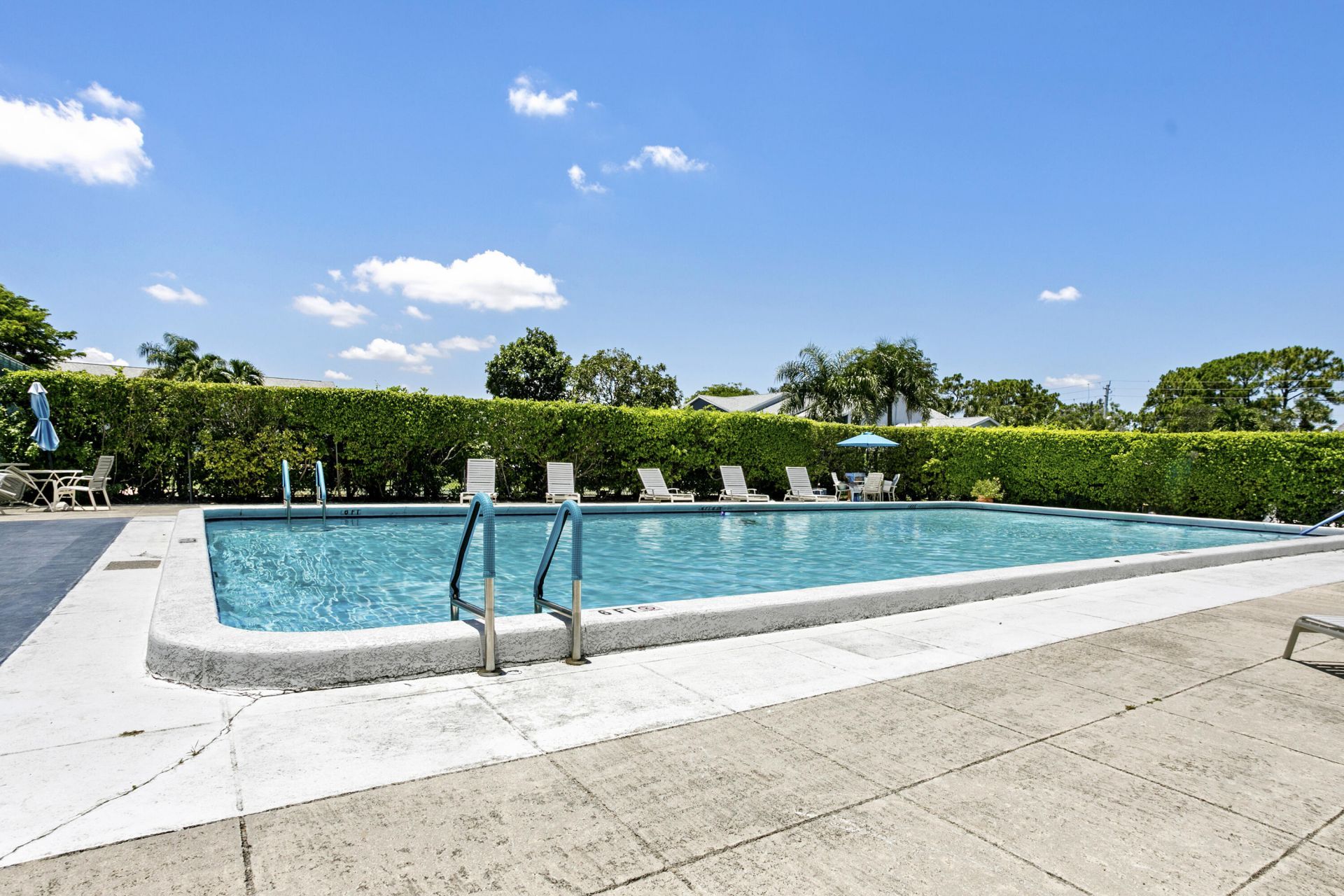 2641 Gately Drive W, Unit 2902, West Palm Beach, FL 33415 Photo