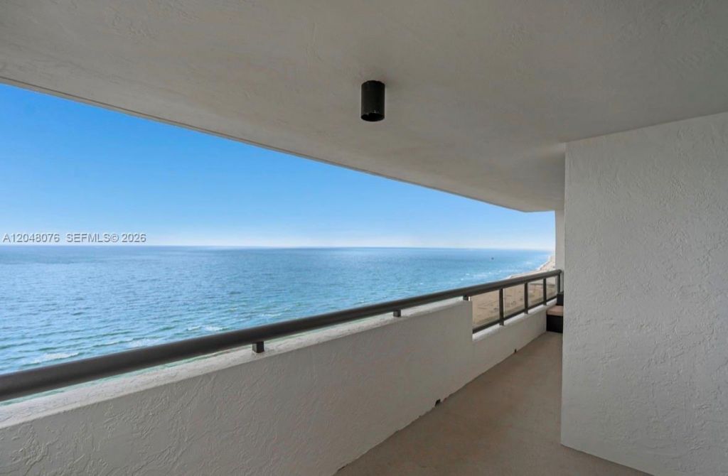 2555 Collins Ave , Unit 1101, Miami Beach, FL 33140 Photo