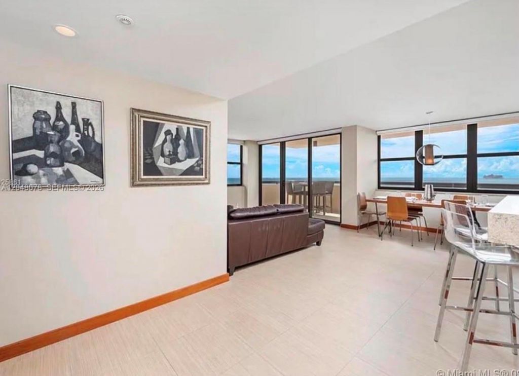 2555 Collins Ave , Unit 1101, Miami Beach, FL 33140 Photo