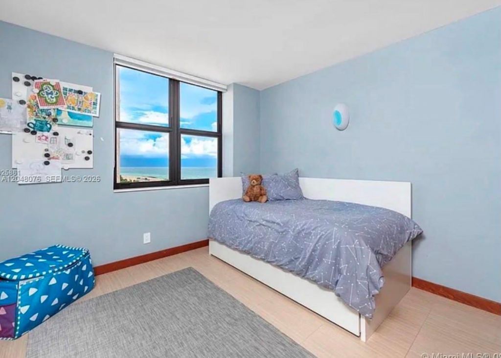 2555 Collins Ave , Unit 1101, Miami Beach, FL 33140 Photo