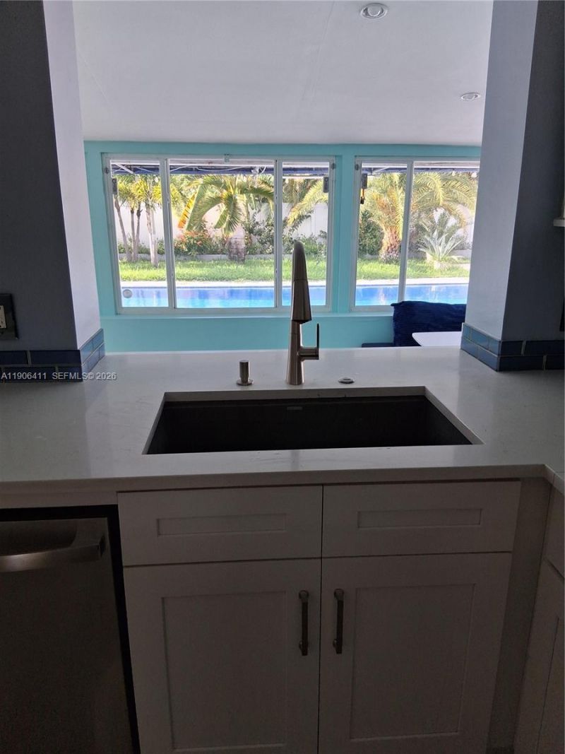 717 SE 2nd St , Deerfield Beach, FL 33441 Photo