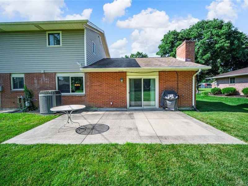 2045 Penbrooke Trail, Miami Township, OH 45459 Photo 4