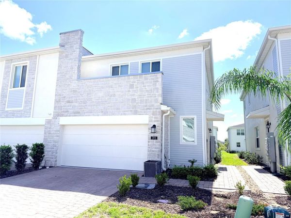 393 BOGEY DRIVE , DAVENPORT, FL 33896