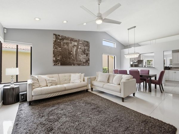 10577 Mendocino Lane, Boca Raton, FL 33428