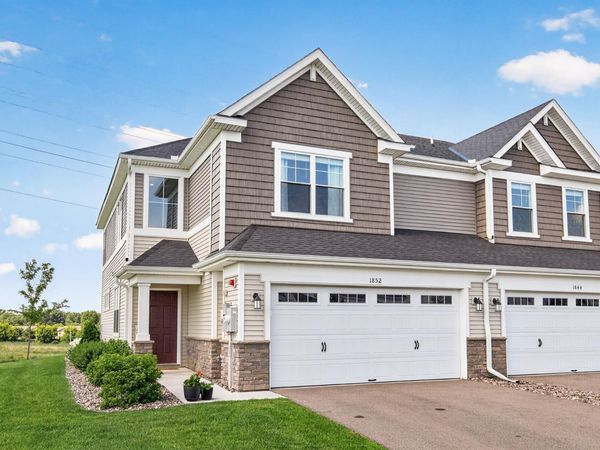 1852 Tyrone Drive , Shakopee, MN 55379
