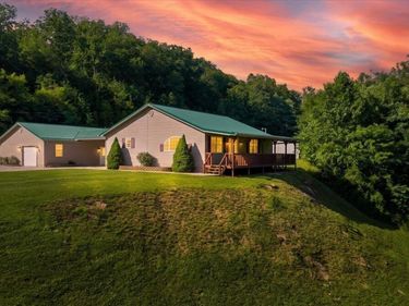 3449 Barkers Branch Road, Stanton, KY 40380