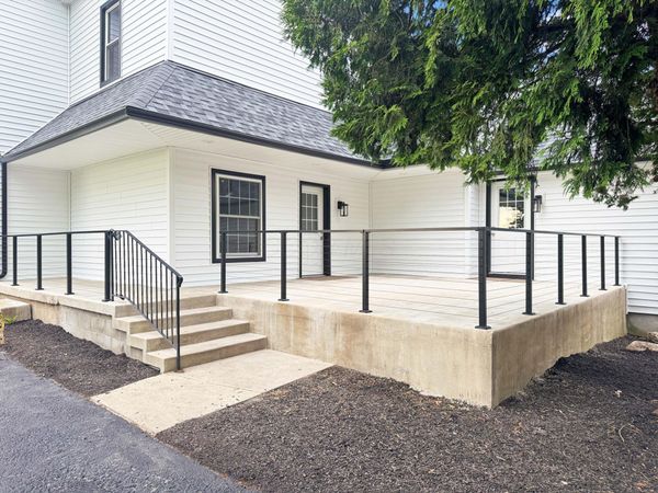 218 W Main Street , Mechanicsburg, OH 43044