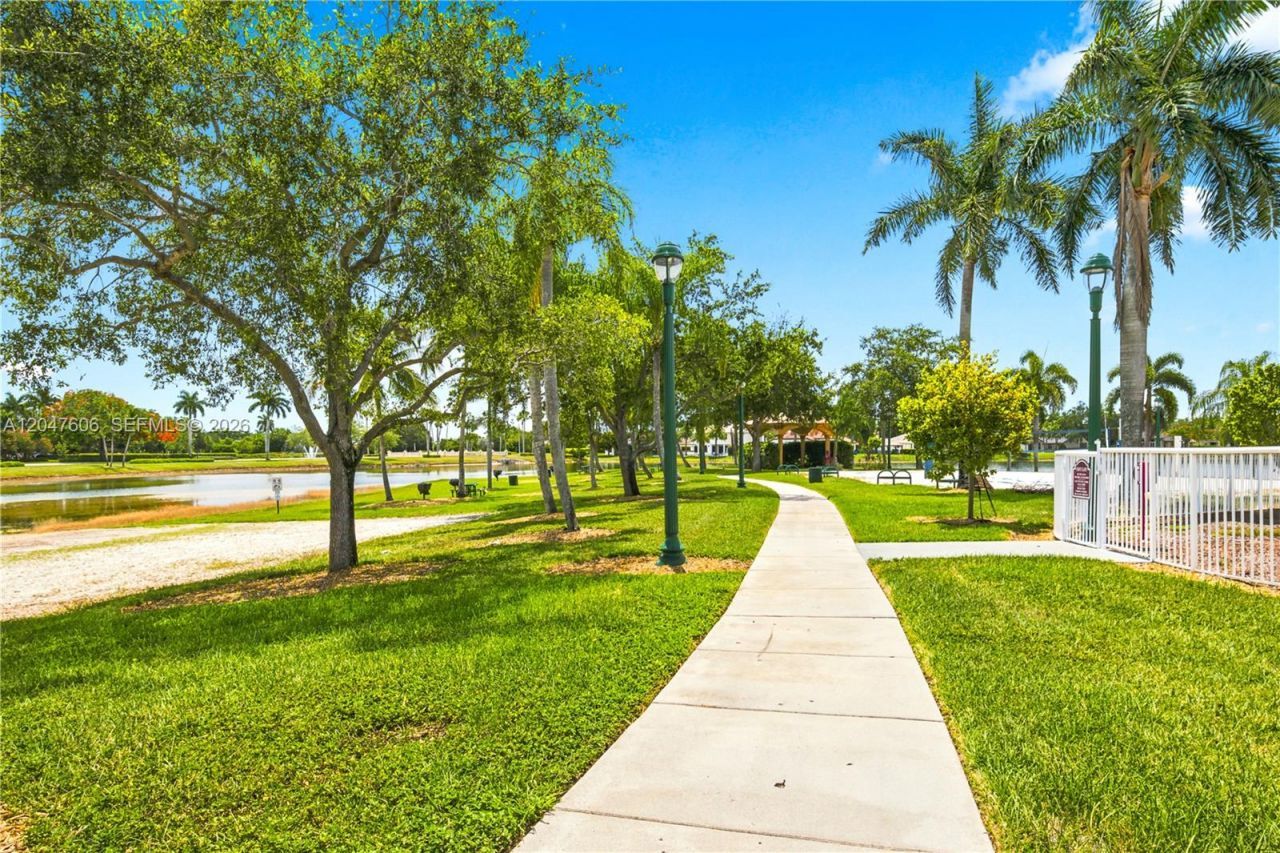 3061 SW 189th Ter, Miramar, FL 33029 Photo