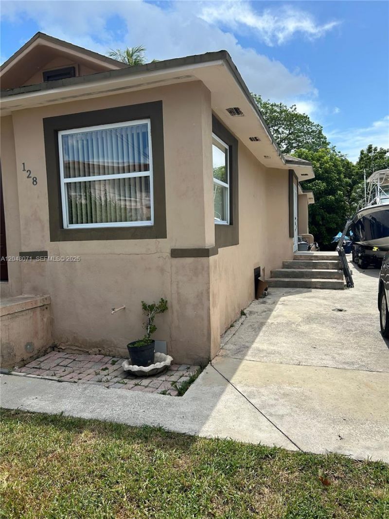 128 SW 11th Ave , Miami, FL 33130 Photo