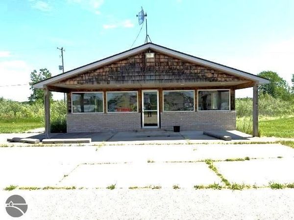 3160 M-65, Hale, MI 48739