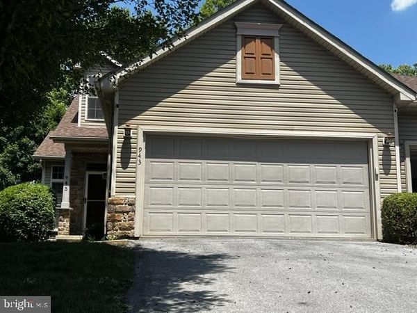 943 QUAIL RUN DRIVE, WAYNESBORO, PA 17268