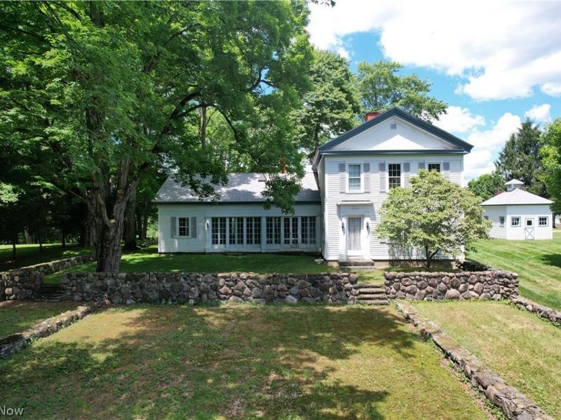 5559 Mccormick Road, Ravenna, OH 44266 Photo 1