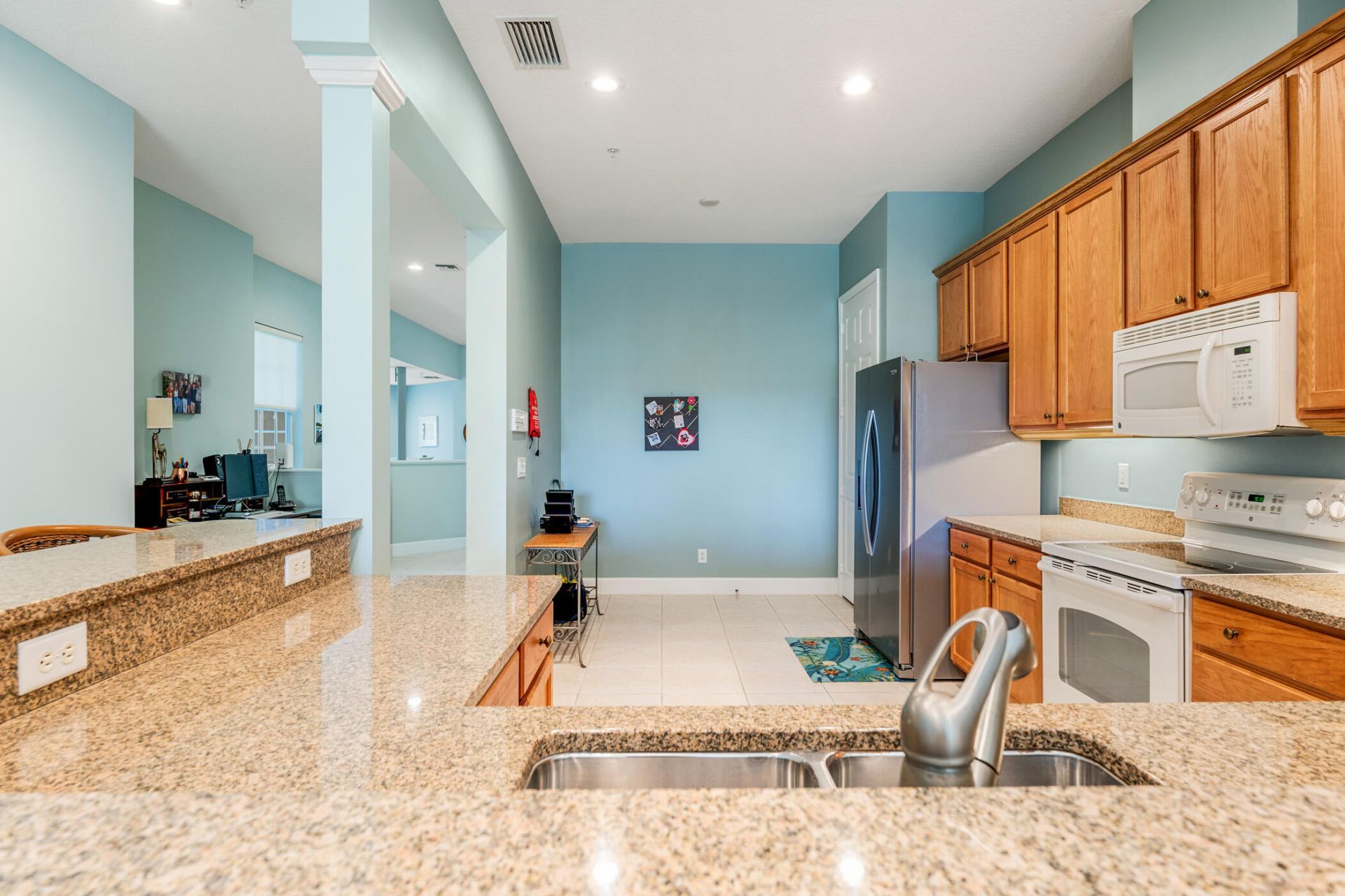 2320 Water Oak Court Sw, Unit 123, Vero Beach, FL 32962 Photo