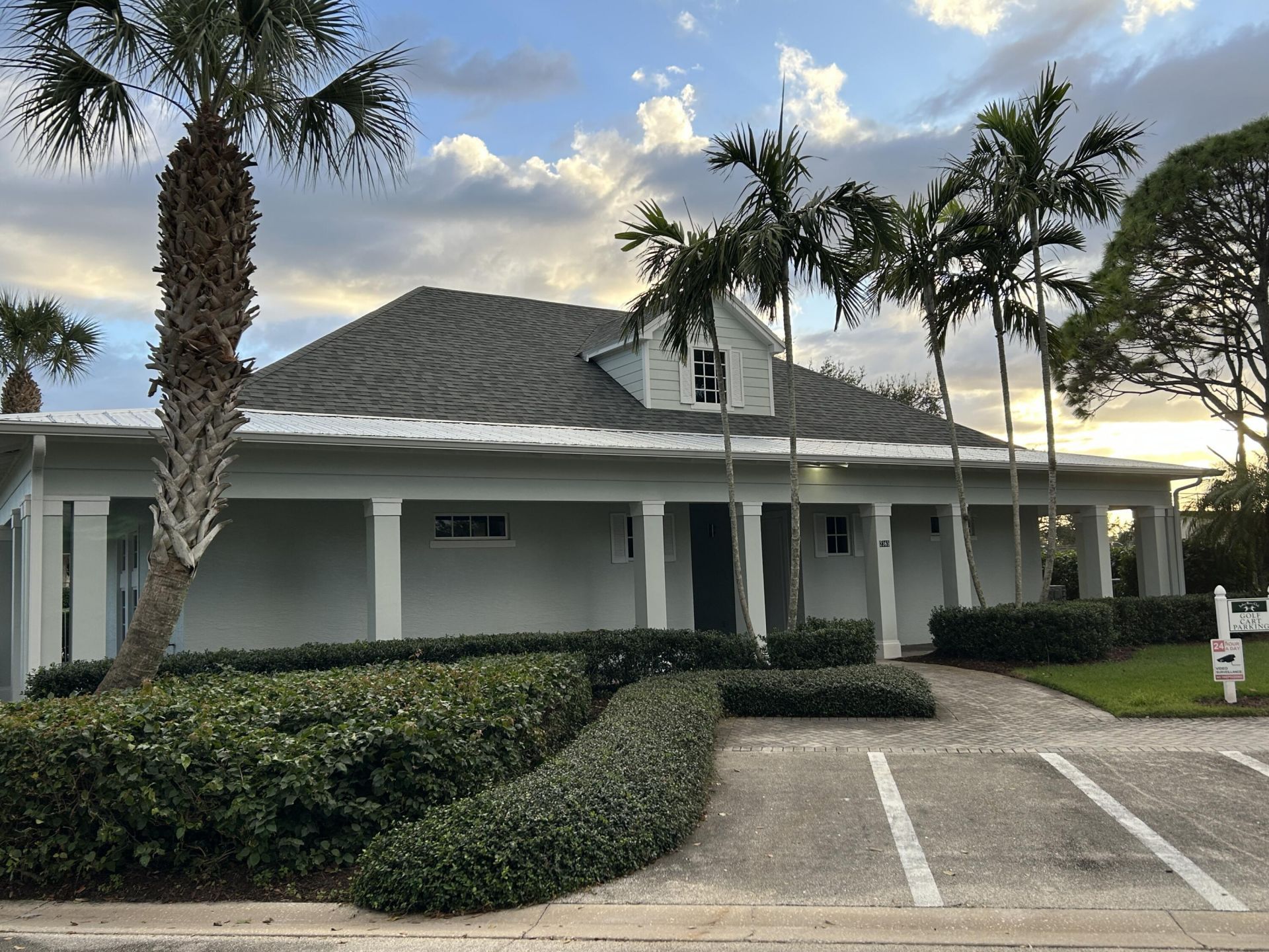 2320 Water Oak Court Sw, Unit 123, Vero Beach, FL 32962 Photo
