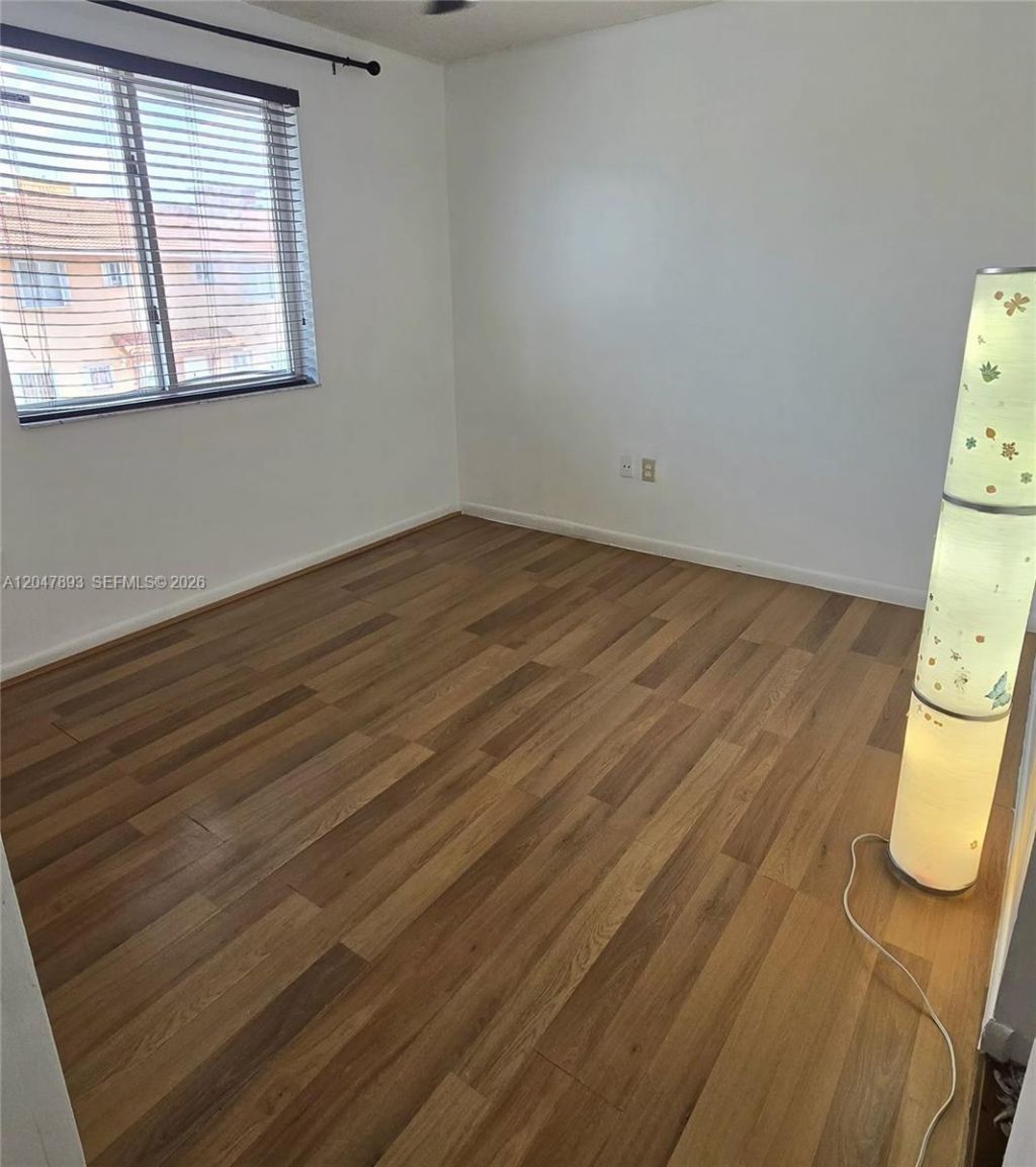 8075 NW 8th St , Unit 6, Miami, FL 33126 Photo