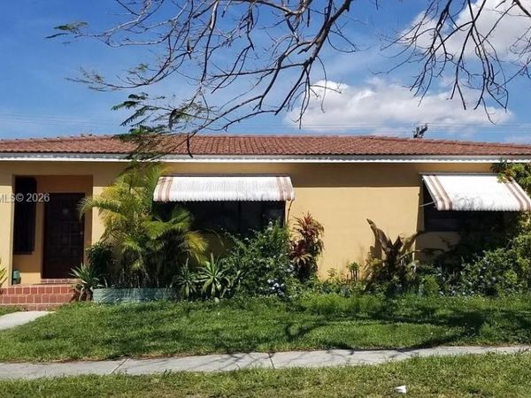 4801 NW 5th St , Miami, FL 33126