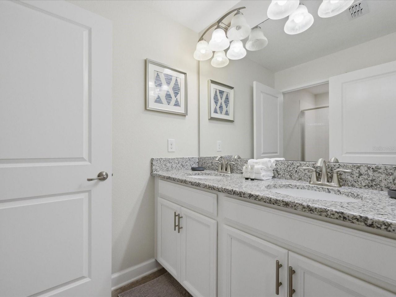 1562 Moon Valley Drive , Davenport, FL 33896 Photo