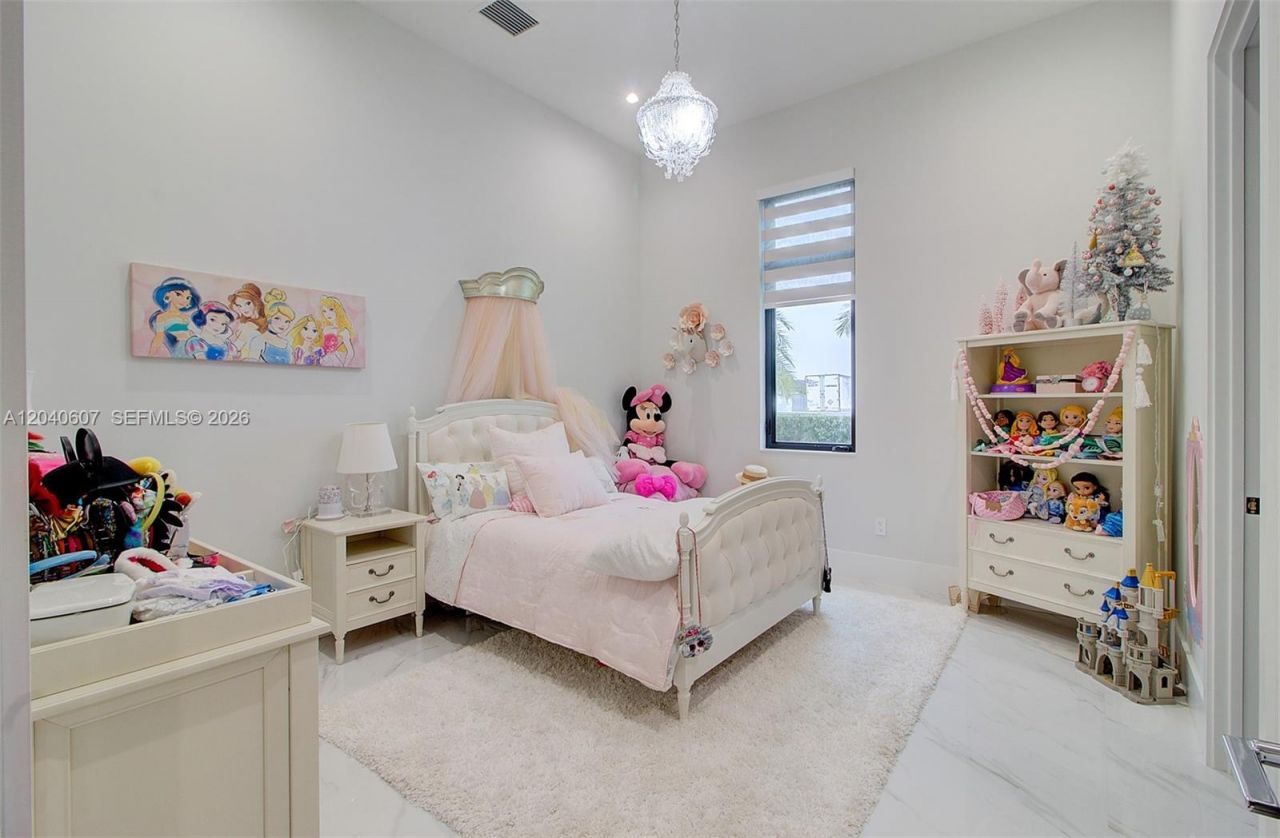 13052 NW 102nd Ave , Hialeah Gardens, FL 33018 Photo