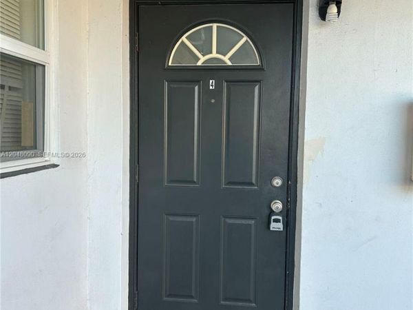 1119 NE 15th St , Unit 4, Fort Lauderdale, FL 33304
