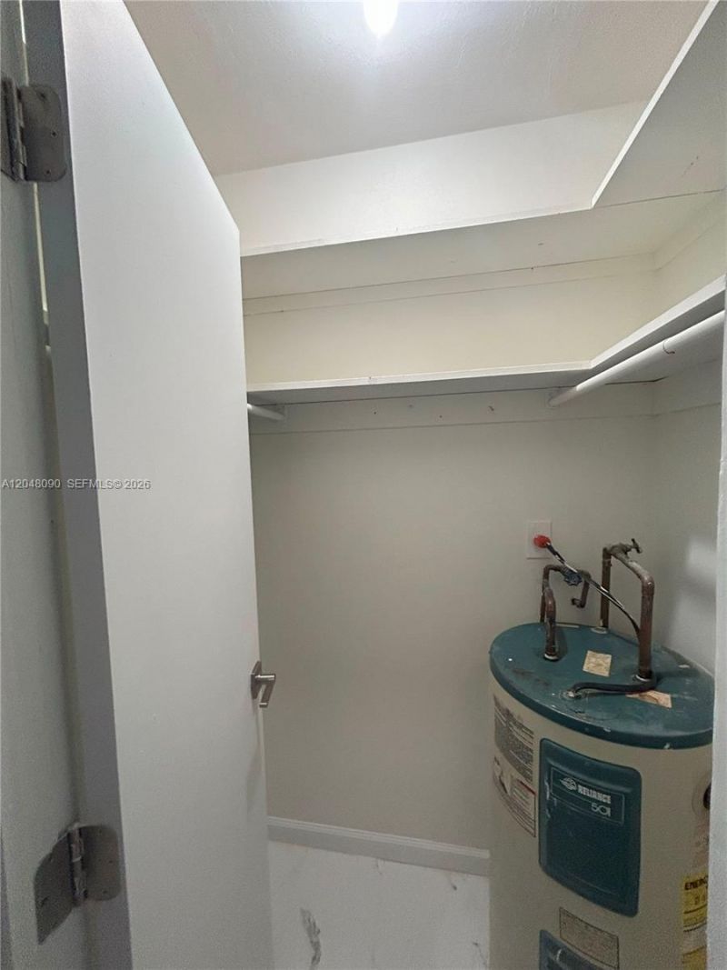1119 NE 15th St , Unit 4, Fort Lauderdale, FL 33304 Photo