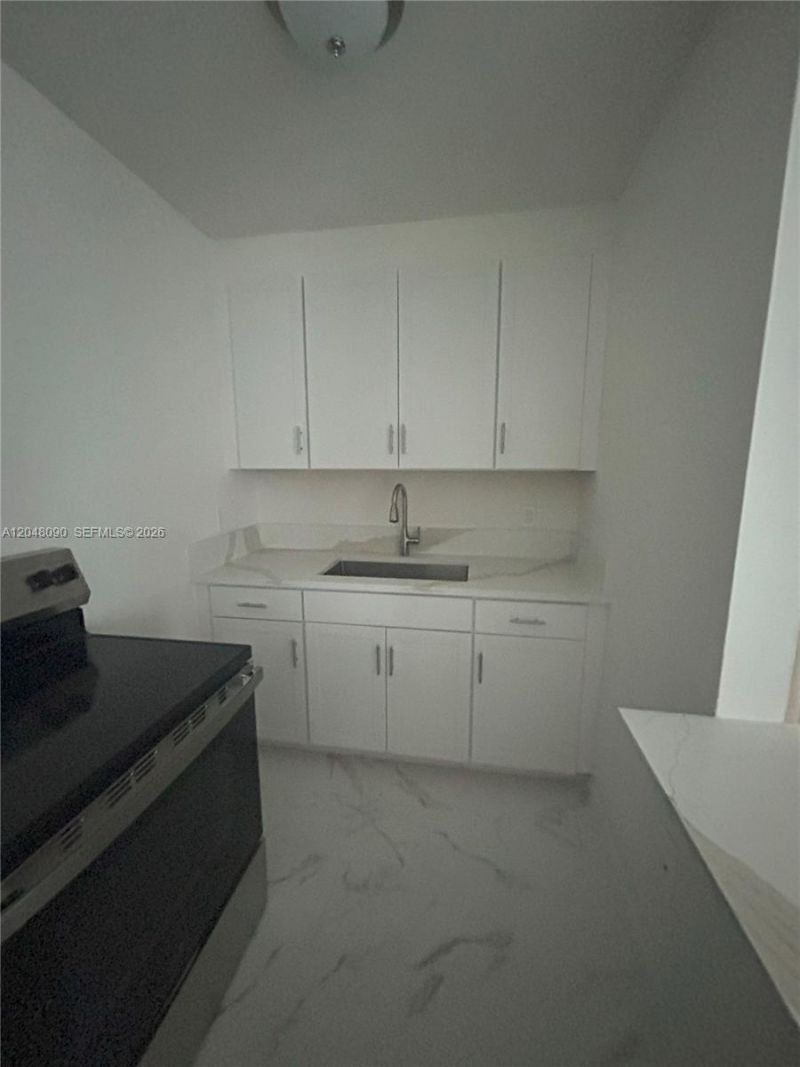 1119 NE 15th St , Unit 4, Fort Lauderdale, FL 33304 Photo