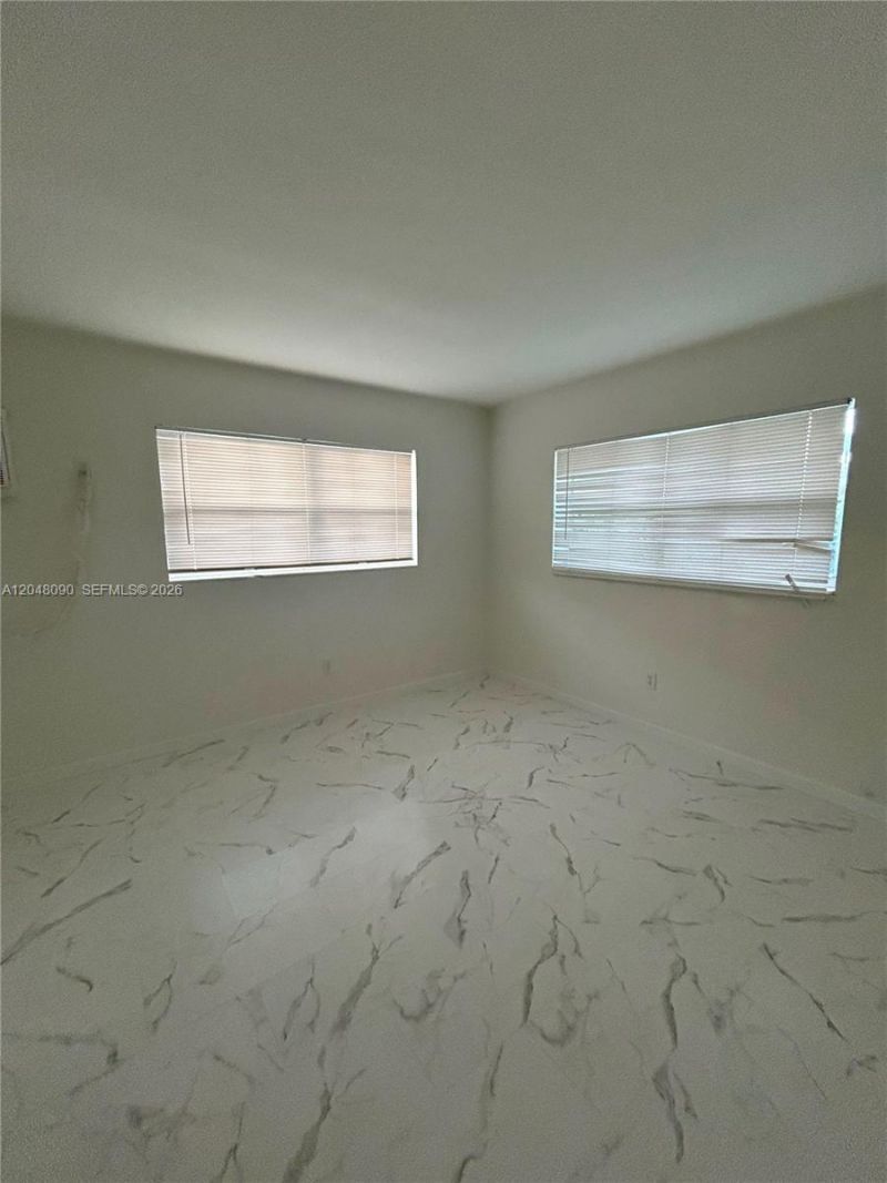 1119 NE 15th St , Unit 4, Fort Lauderdale, FL 33304 Photo