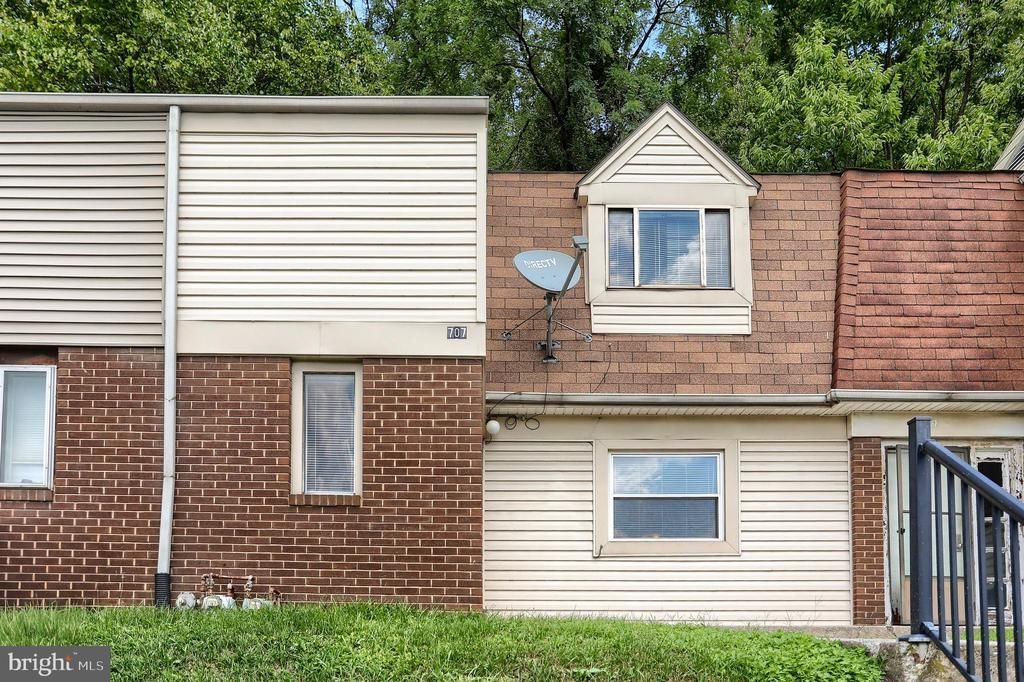 707 SAINT MARYS DRIVE, STEELTON, PA 17113