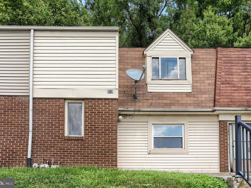 707 Saint Marys Drive, Steelton, PA 17113 Main Photo
