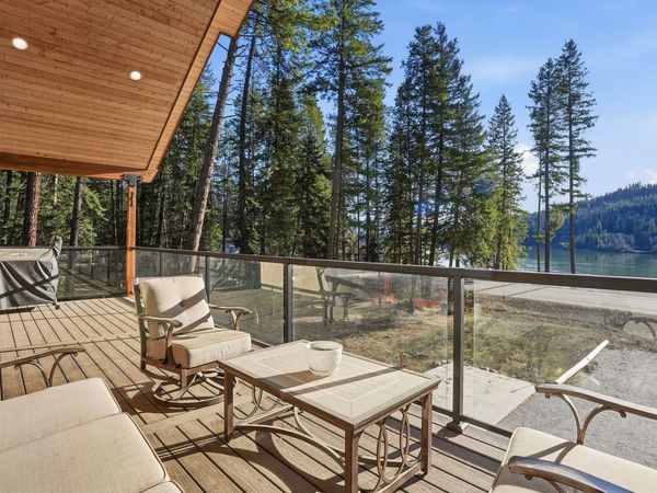 2448 LeClerc S Rd, Newport, WA 99156