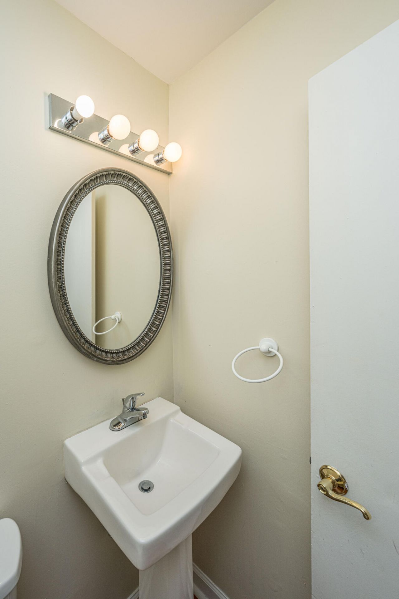 951 Cottingham Drive Photo 20