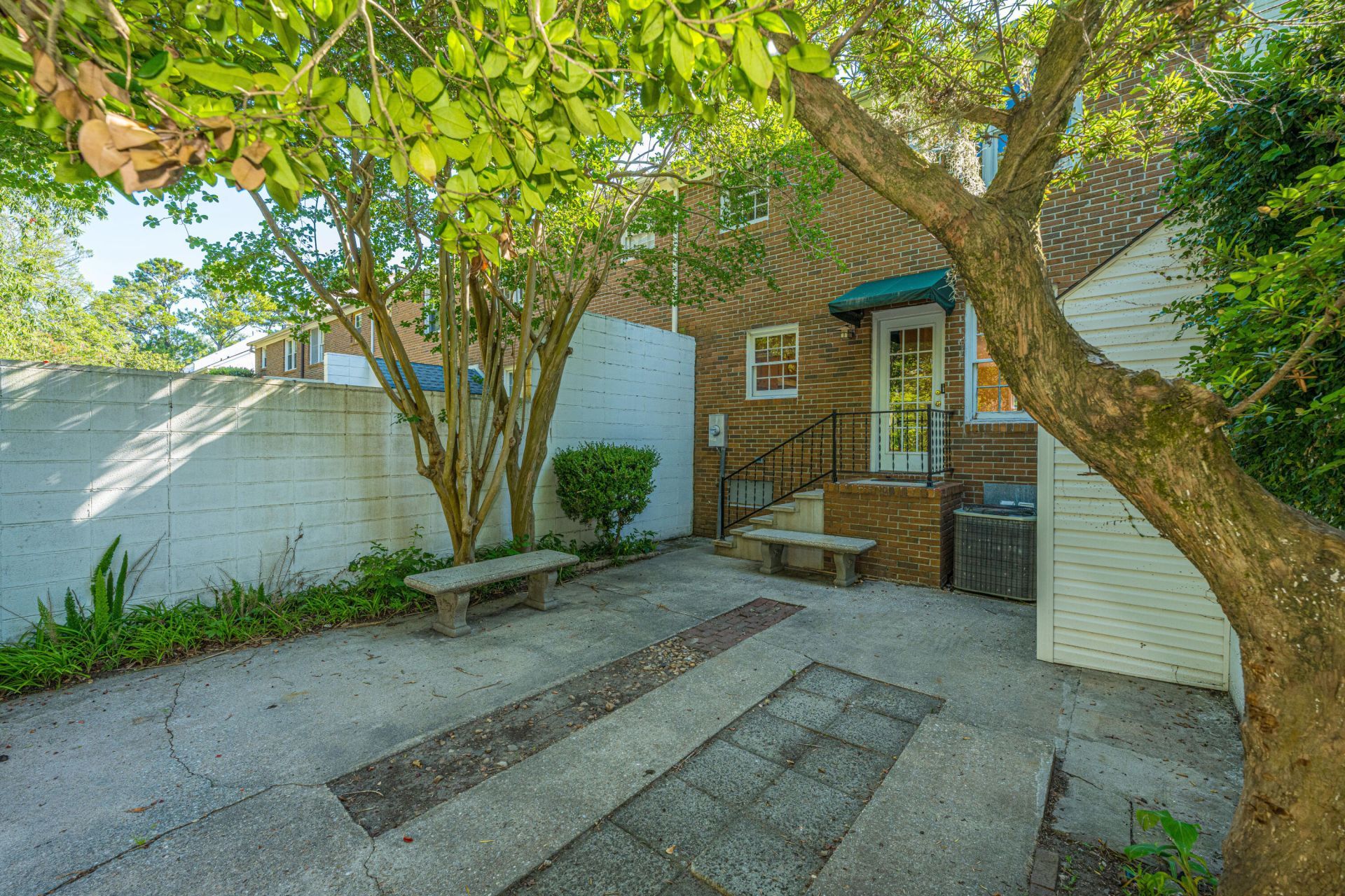 951 Cottingham Drive Photo 21