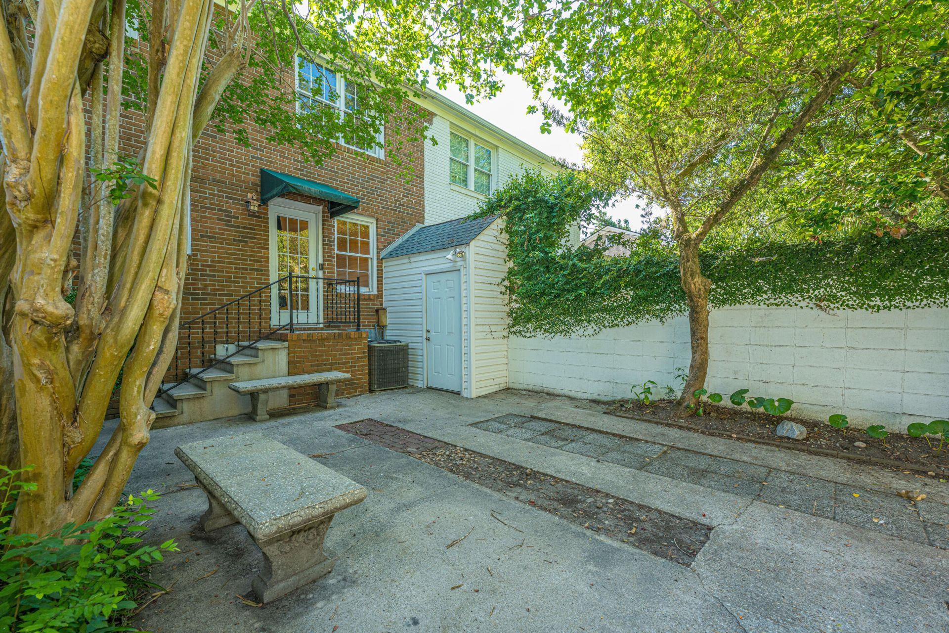 951 Cottingham Drive Photo 22