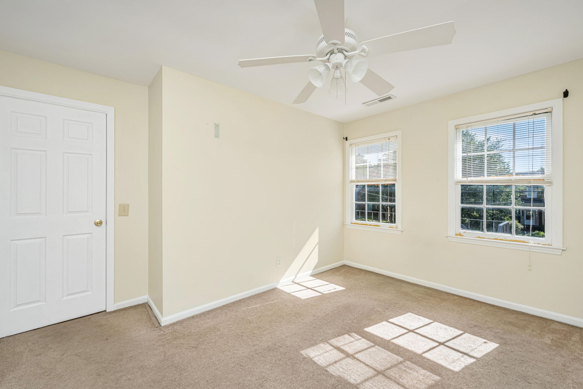 951 Cottingham Drive Photo 25
