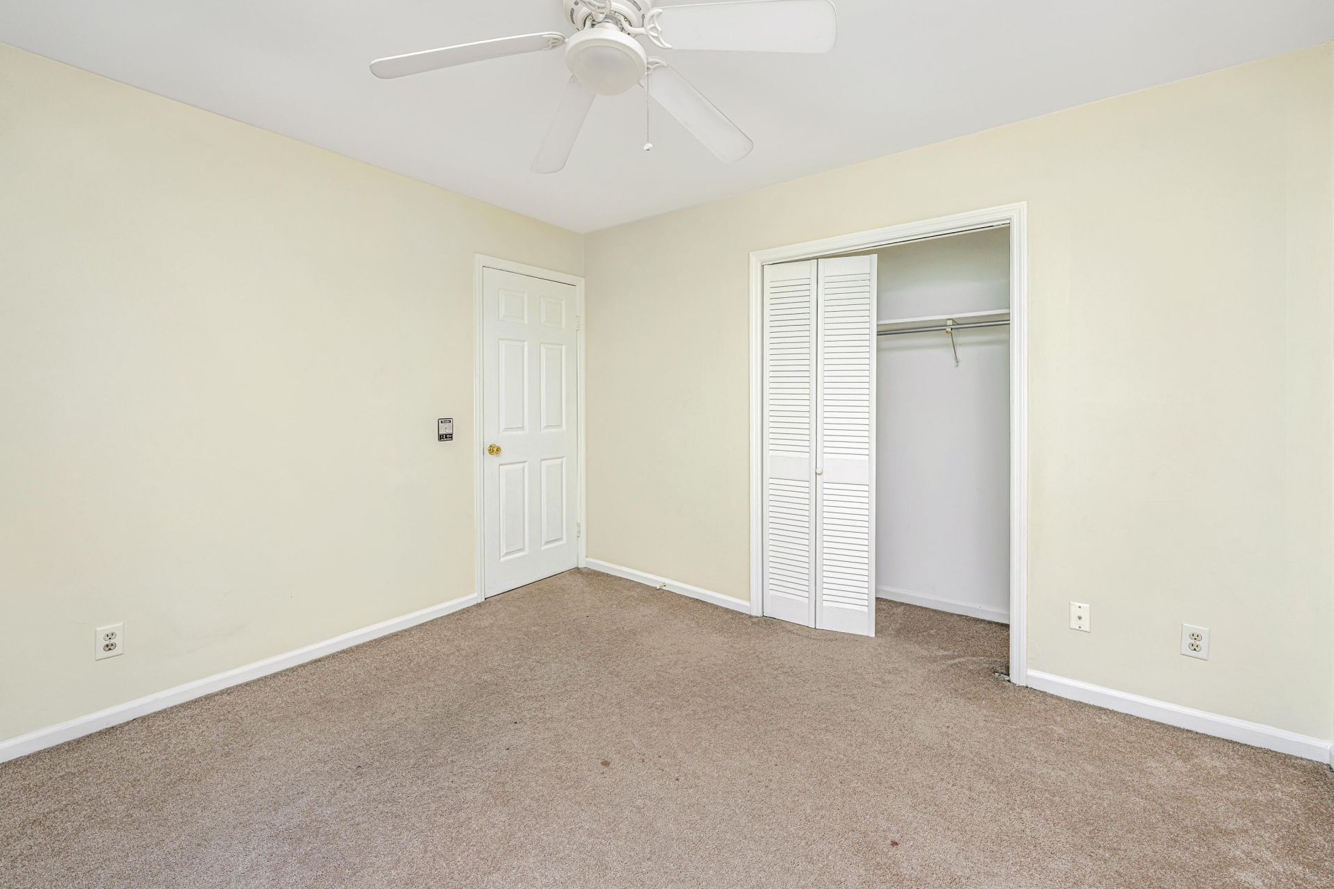 951 Cottingham Drive Photo 31