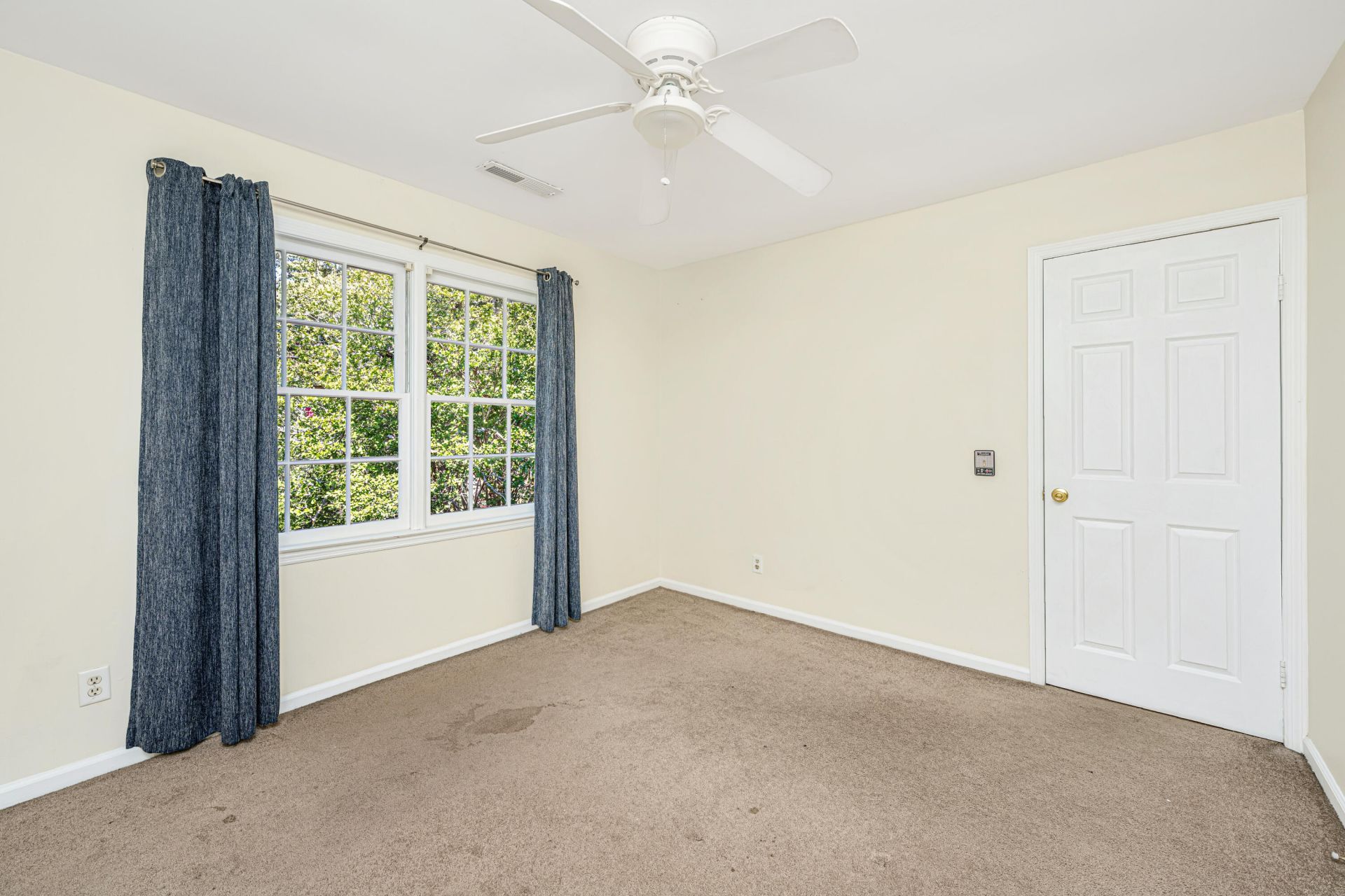 951 Cottingham Drive Photo 32