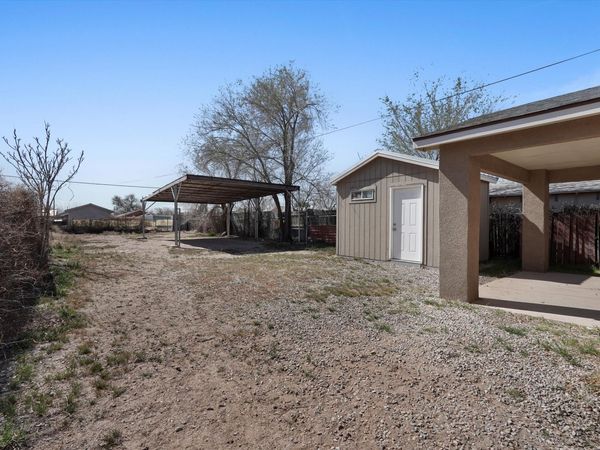 524 Aztec Road NW, Albuquerque, NM 87107