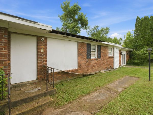 213 Rosehill Dr , Goodlettsville, TN 37072