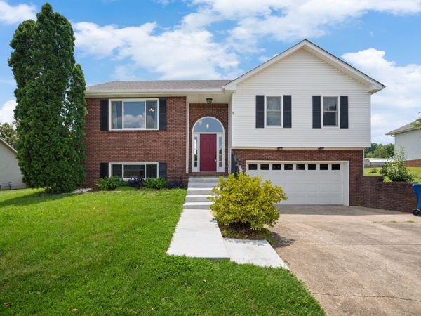 3418 Poplar Hl , Clarksville, TN 37043