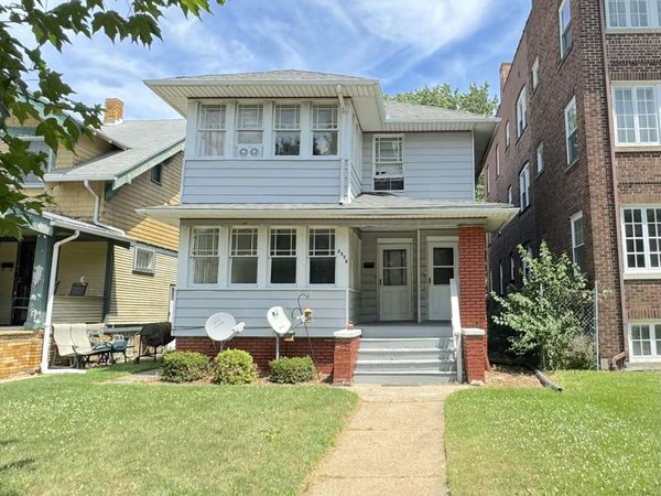 2558 Collingwood Boulevard, Toledo, OH 43610