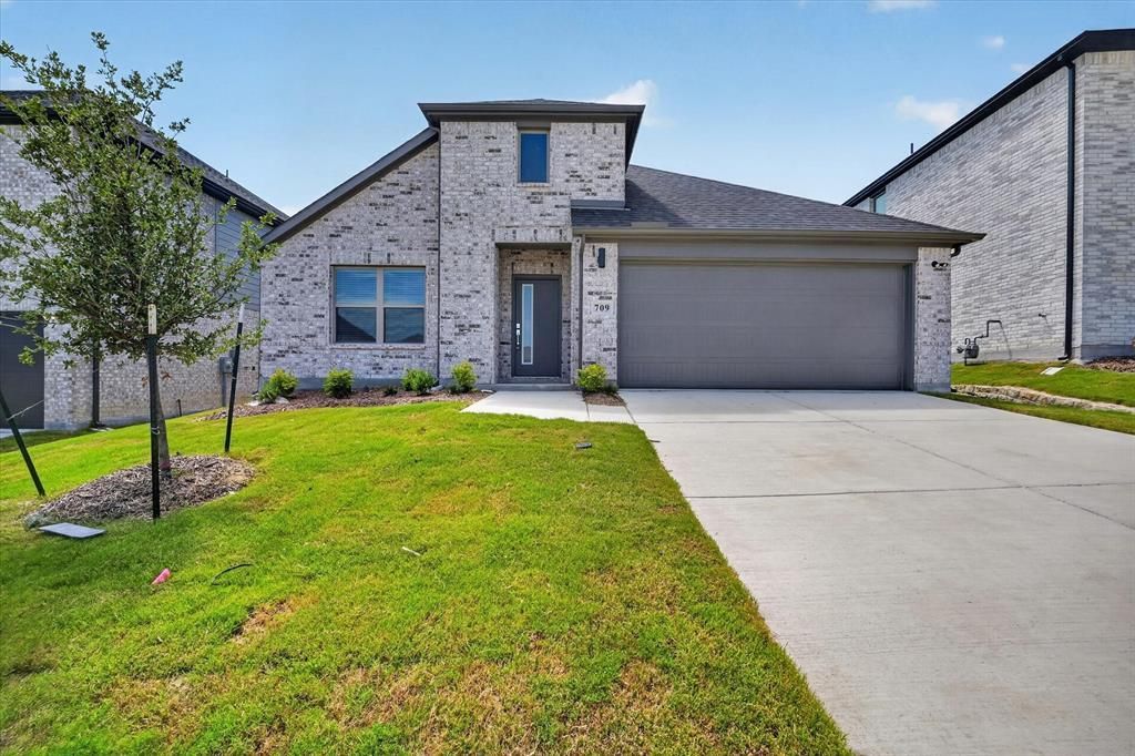 709 Summerberry Drive, McKinney, TX 75071 Main Photo