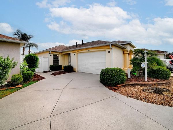 435 CARLISLE COURT , THE VILLAGES, FL 32162