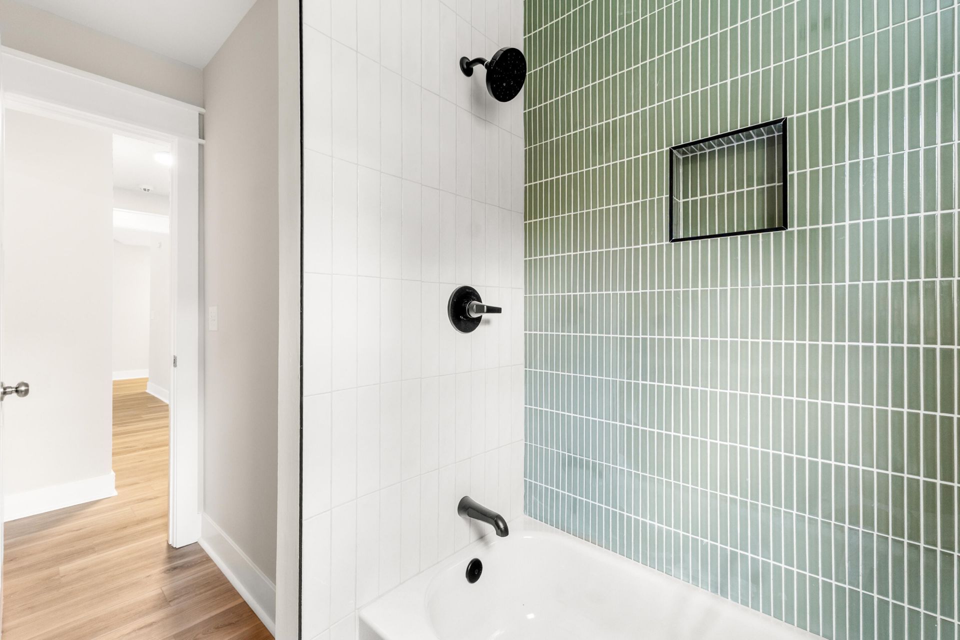 106 Glebe Road Photo 27