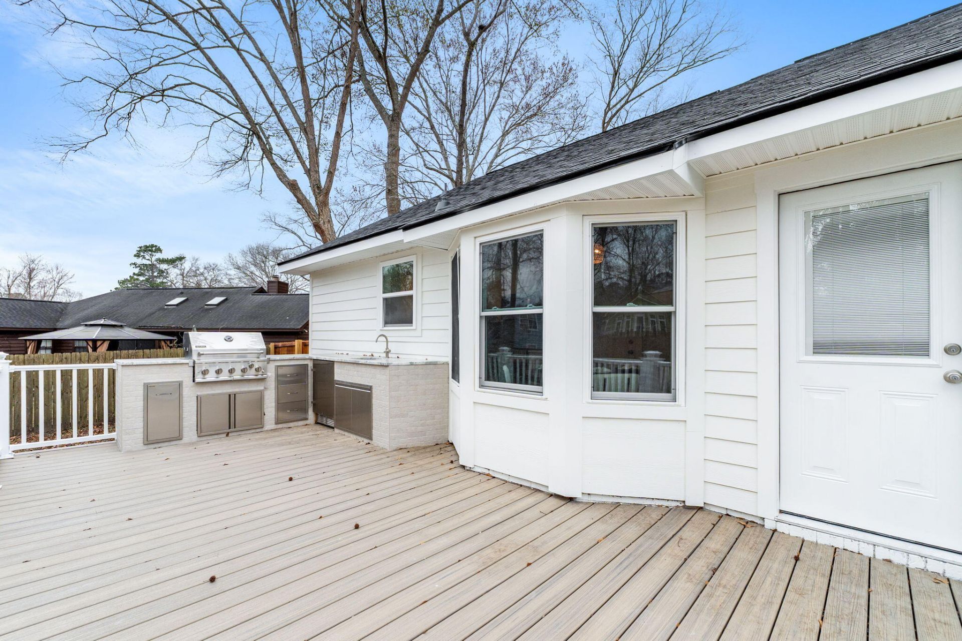 106 Glebe Road Photo 32